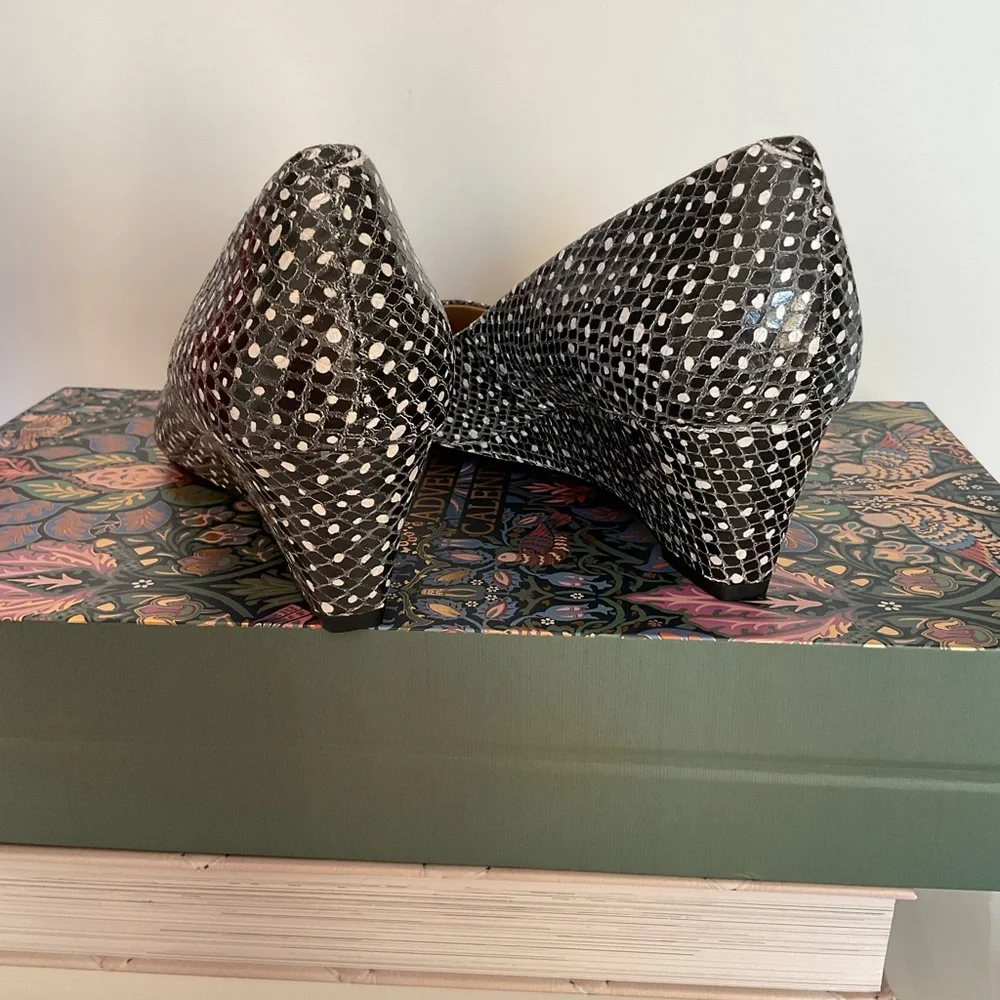 Talbots Low Wedge Size 9.5